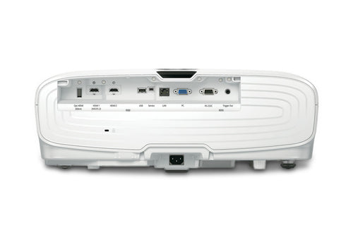 Epson Home Cinema 4010 4K PRO-UHD Projector 3-Chip Design | © Acoustipower