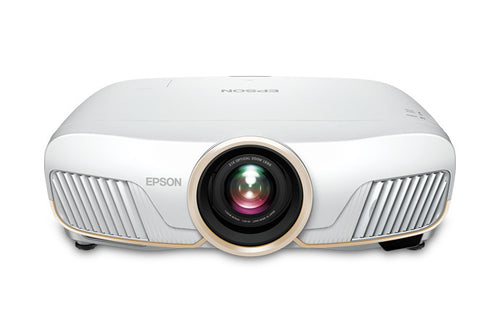 Epson Home Cinema 5050UBe Wireless 4K PRO-UHD Projector | © Acoustipower