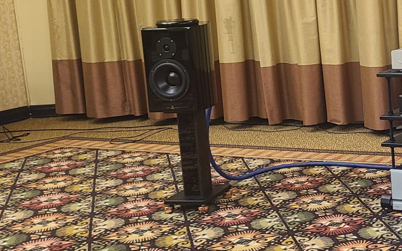 Gershman Acoustics Studio XdB Front View